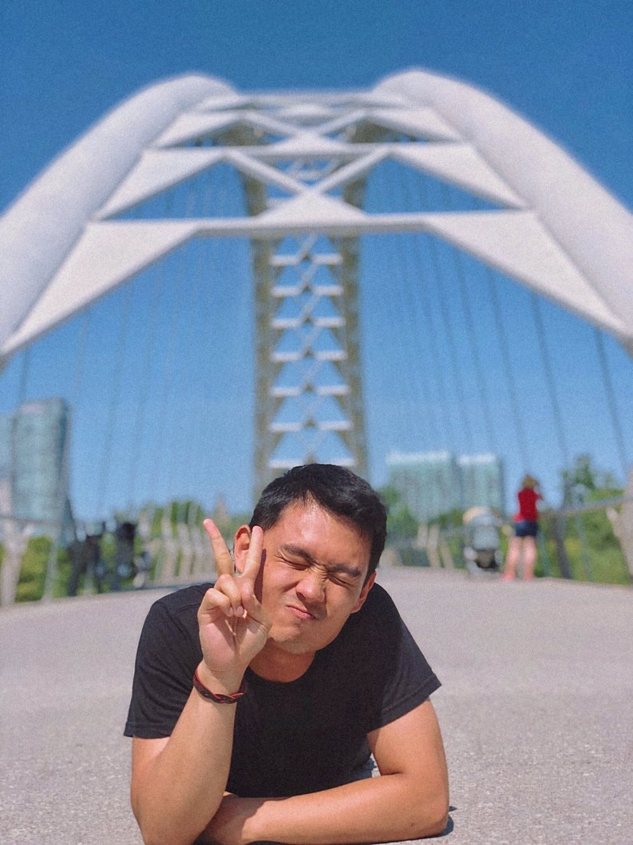 borre_michael's tweet photo. Close enough π
#MakeLifeMemorable
#SweetEscapeToronto https://t.co/KnjVX7DXBG