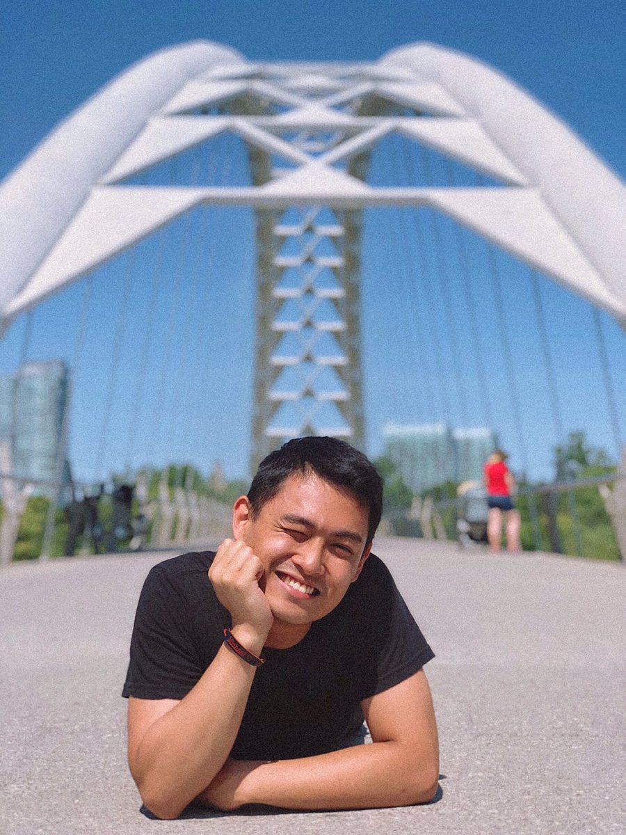 borre_michael's tweet photo. Close enough π
#MakeLifeMemorable
#SweetEscapeToronto https://t.co/KnjVX7DXBG