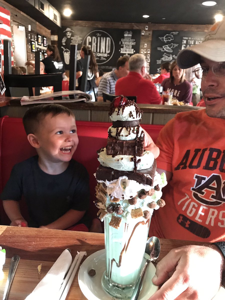 amy archer tweet media