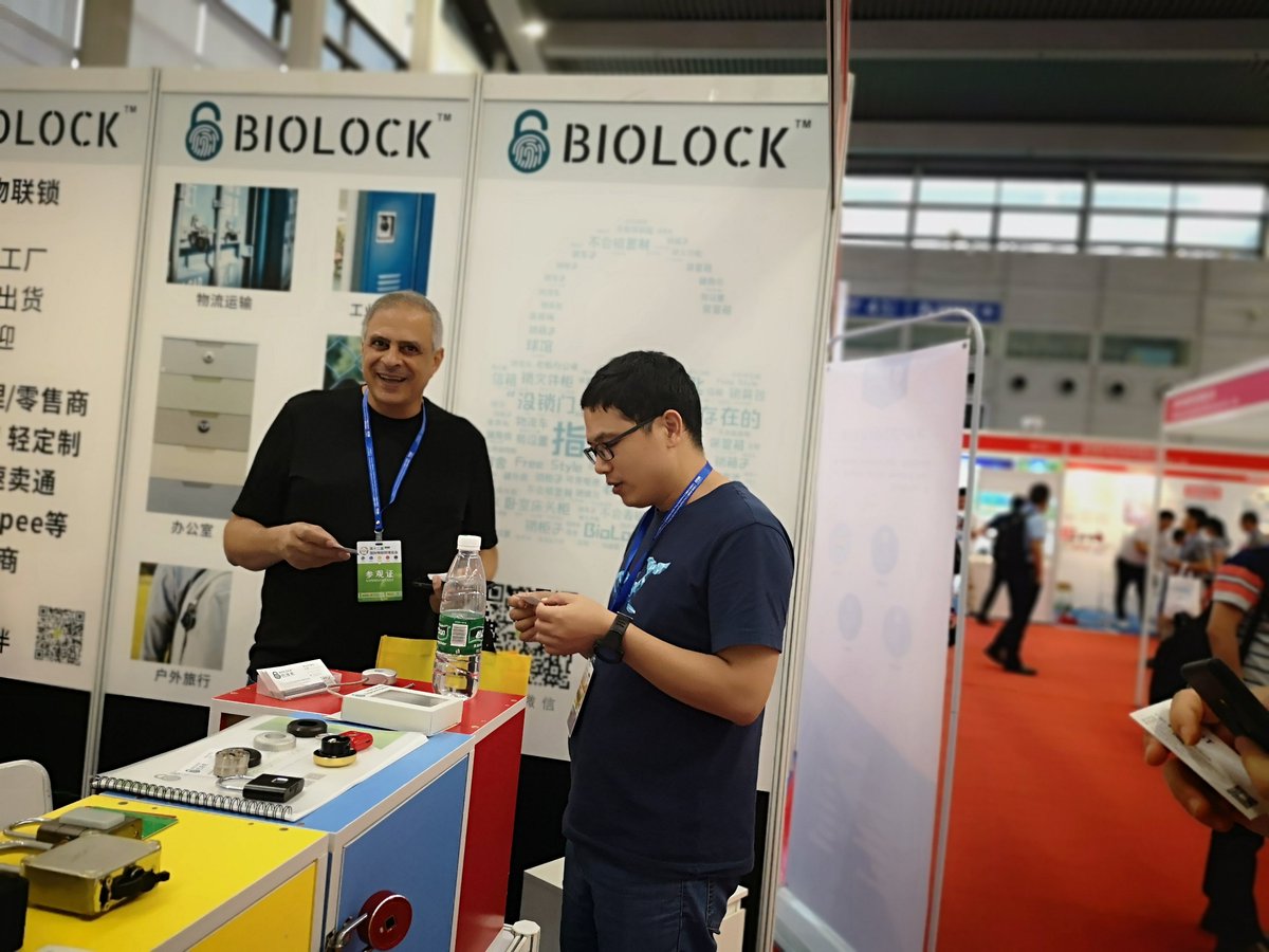 keylesslock_io's tweet image. Thanks for everybody&apos;s visiting our booth in China Lock Expo 2019. #chinalockexpo #biolock #fingerprintpadlock