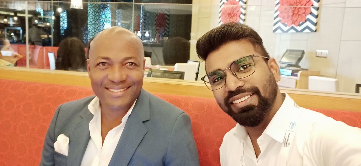 Ghanshugupta's tweet image. #HPEMOTB #intelligentdata with Brian Charles Lara
