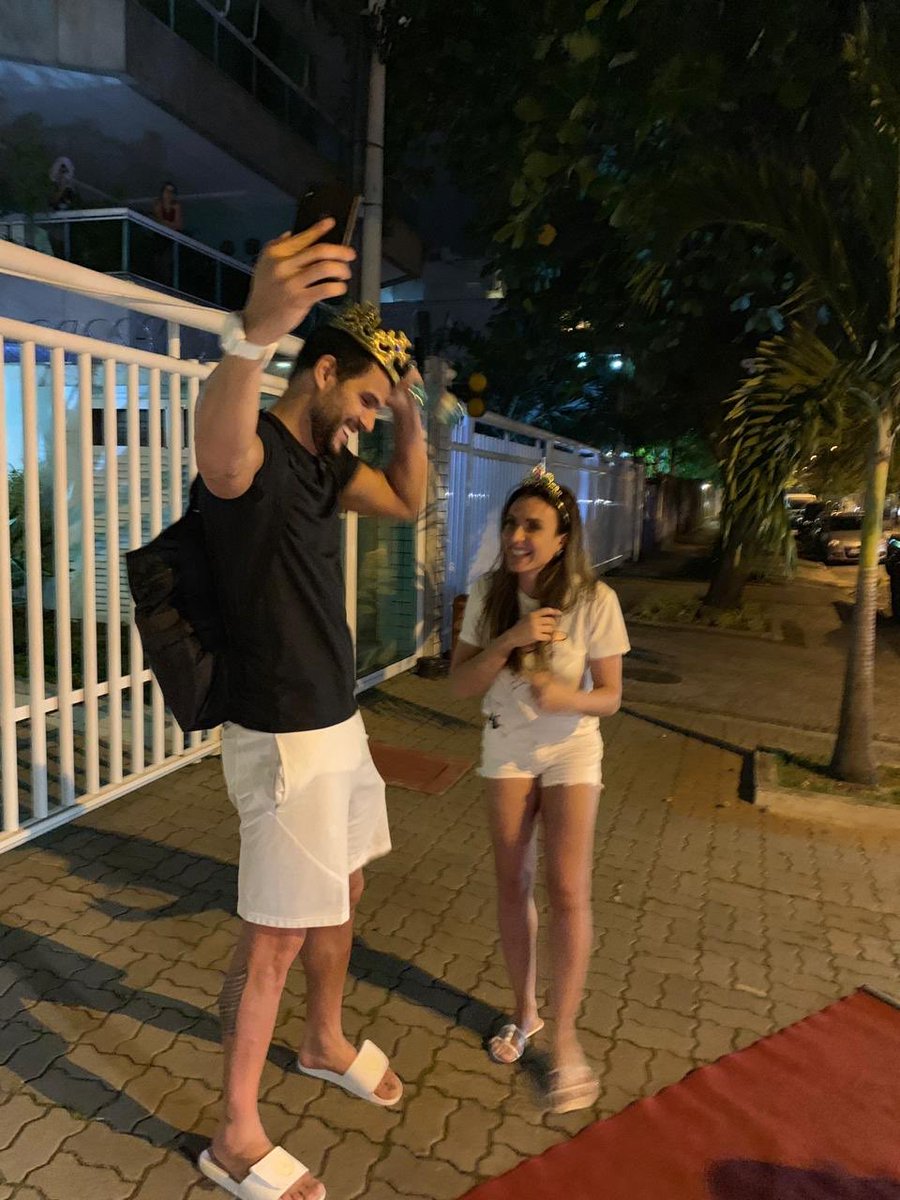 LoversNicelo's tweet photo. Homenagem linda que os fãs fizeram p/ nosso casal Nicelo ❤️ https://t.co/lqt7Y1e7q4