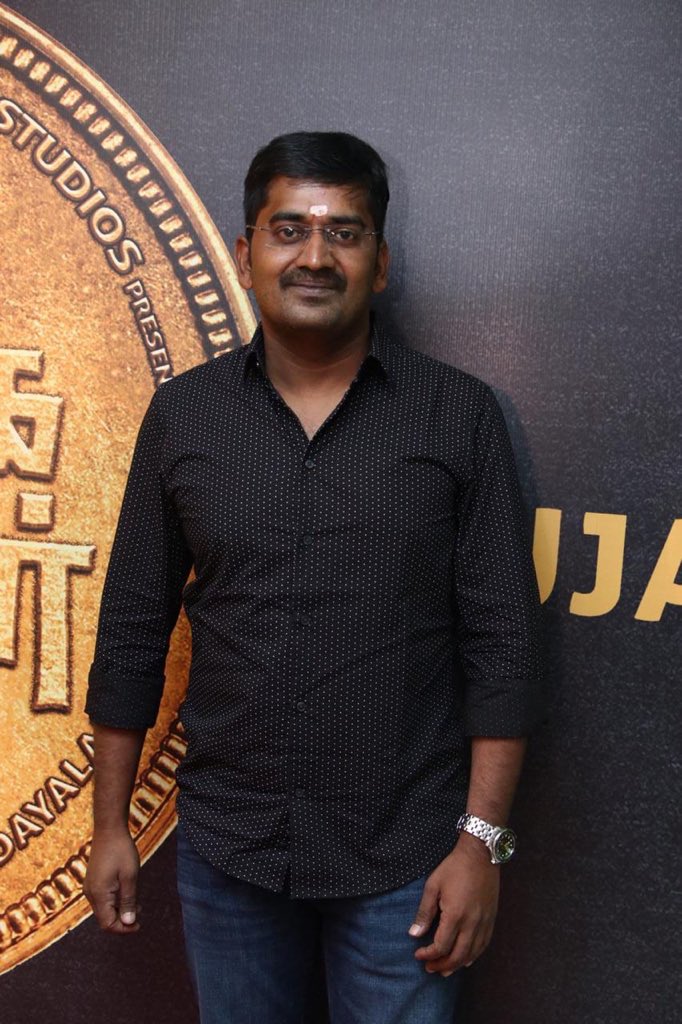 sparkanandh's tweet photo. Actor @rparthiepan and Director @DDeenadayaln, @actorkaruna &amp; #BagavathiPerumal arrived at  #TughlaqDurbarPooja. #TughlaqDurbar #SparkUpdate https://t.co/geECclOg54