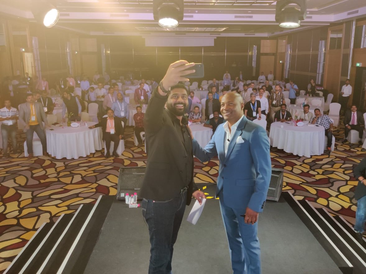 HPE_India's tweet image. The third day of #HPEMOTB comes to a close on a high note with a compelling discussion by @BrianLara Lara on his career and life!