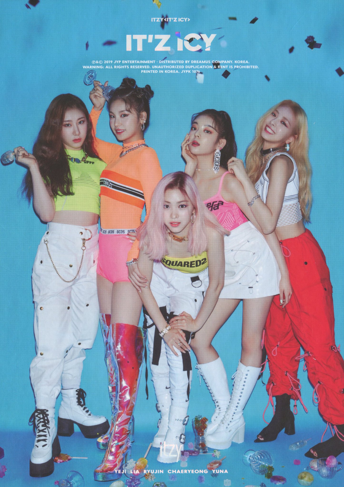 TWICE ✳︎   ITZY CD&Blu-ray43枚　✳︎ ポスター付 ITZY - IT'Z ITZY [Japanese Album] – K Stars