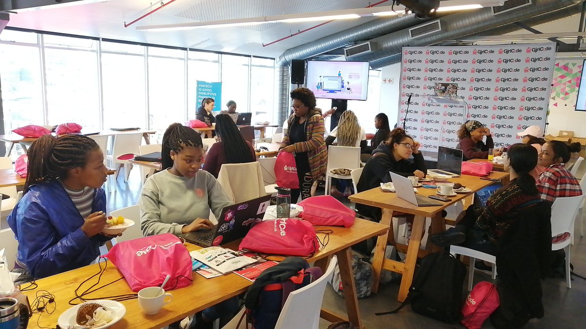 kupha_n's tweet photo. #GirlCodeHack #GirlCode #womenintech https://t.co/5Mx1lAAsq6