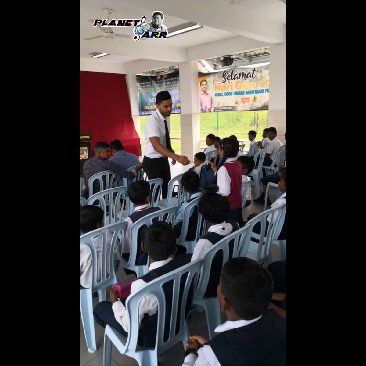 PlanetArr's tweet photo. PLANET ARR together with PIBG SJK (T) Ladang Coalfields, Selangor organised a pre UPSR motivational talk session for year 4, 5 and 6 students. The objective of the program was to boost these students to focus on their upcoming examinations.
@arrahman #planetarr #ARRahman https://t.co/R92BE8uonm