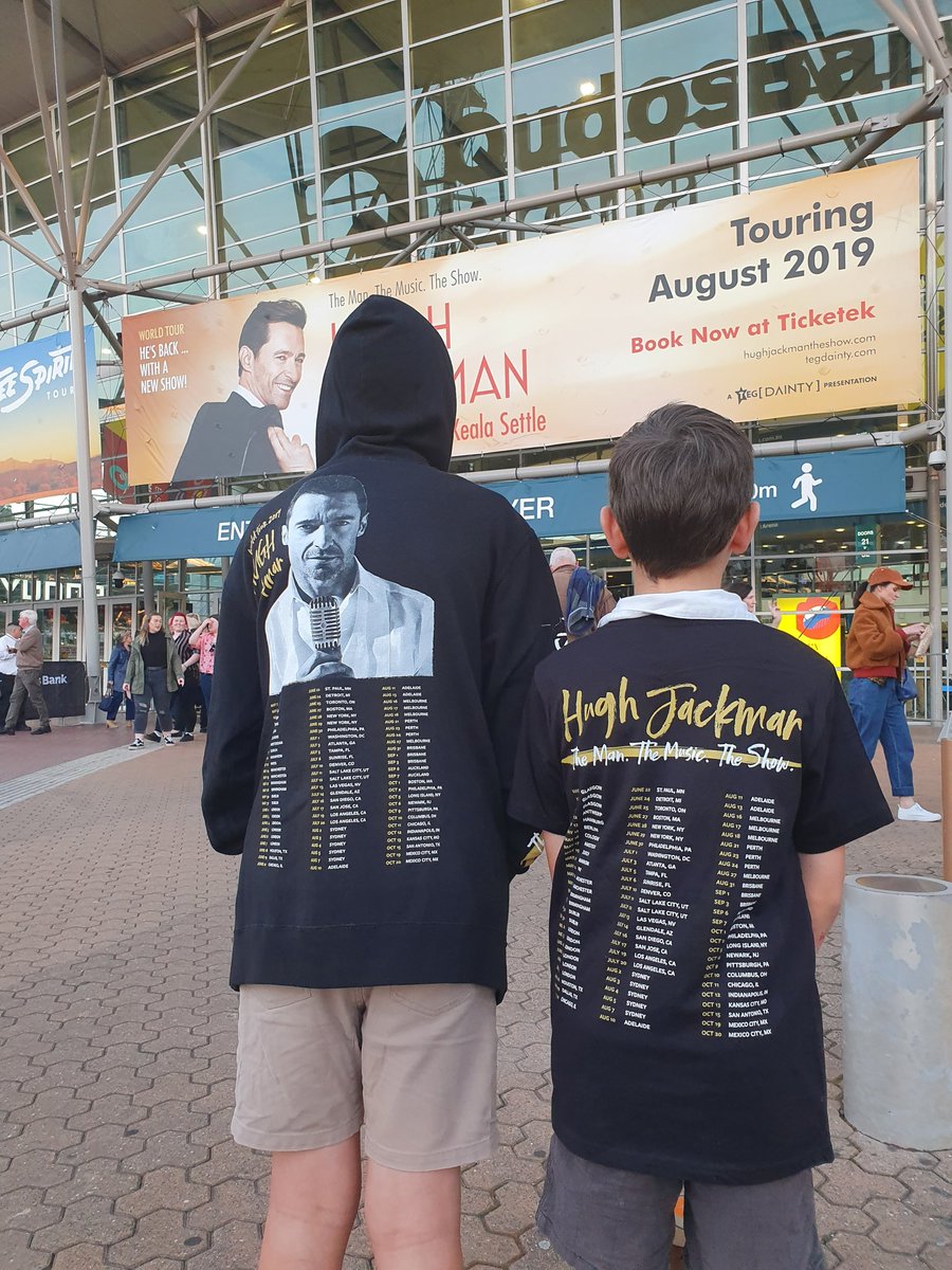 87whybrow's tweet photo. @RealHughJackman amazing show in Sydney mate!!! My boys idolize you, so thank you for the memories and dreams you help create for them!!

Don't worry your secret piss take of @VancityReynolds is safe with us 😉😂 https://t.co/6Enq9O7Xgk