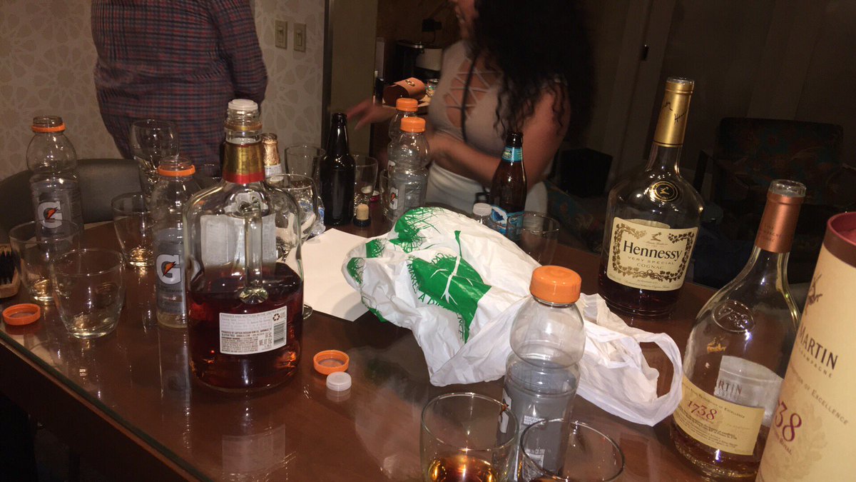 NanditoFGC's tweet photo. Down three bottles, three more tonight ๐
Ainโt no crew more lit than mine ๐
#evo2k19 https://t.co/YNWswA8wGV