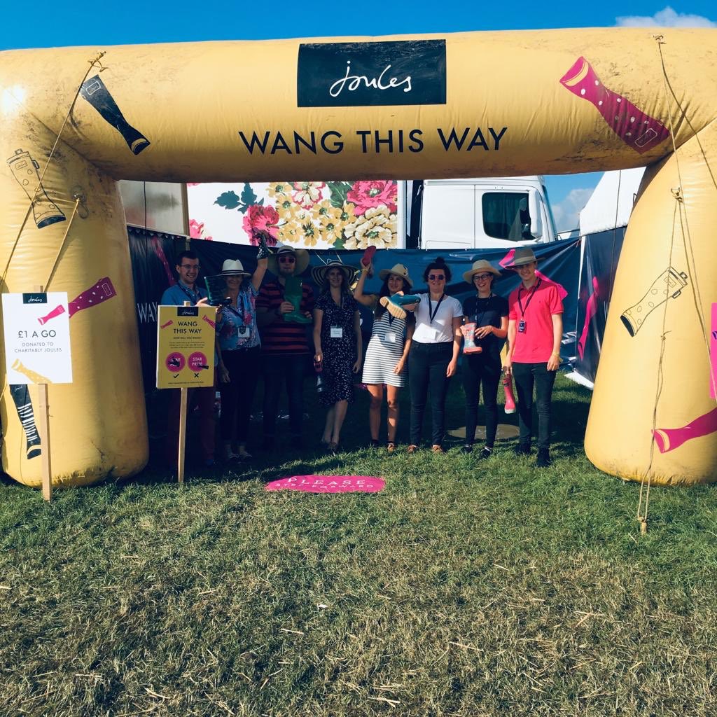 JoulesShows's tweet image. It's day 3 @Countryfilelive @BlenheimPalace what an amazing few days it’s been so far... The stands stocked up, so make sure you pop and see us over the weekend at B53 to shop our new range and have a go at welly wanging!!#joules #joulesshows #countryfilelive #wellywanging