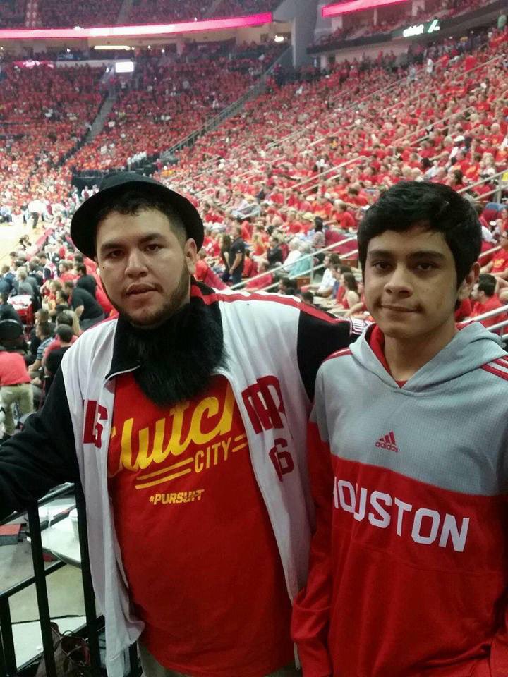 AdzHtx's tweet image. ‼️Houston Please RT‼️
My friend Irvin is missing. His phone is going straight to vm, His family has not heard or seen him in what is now 4 days which is VERY uncommon. If you see or have seen him let me know, his family is extremely worried for his well-being.