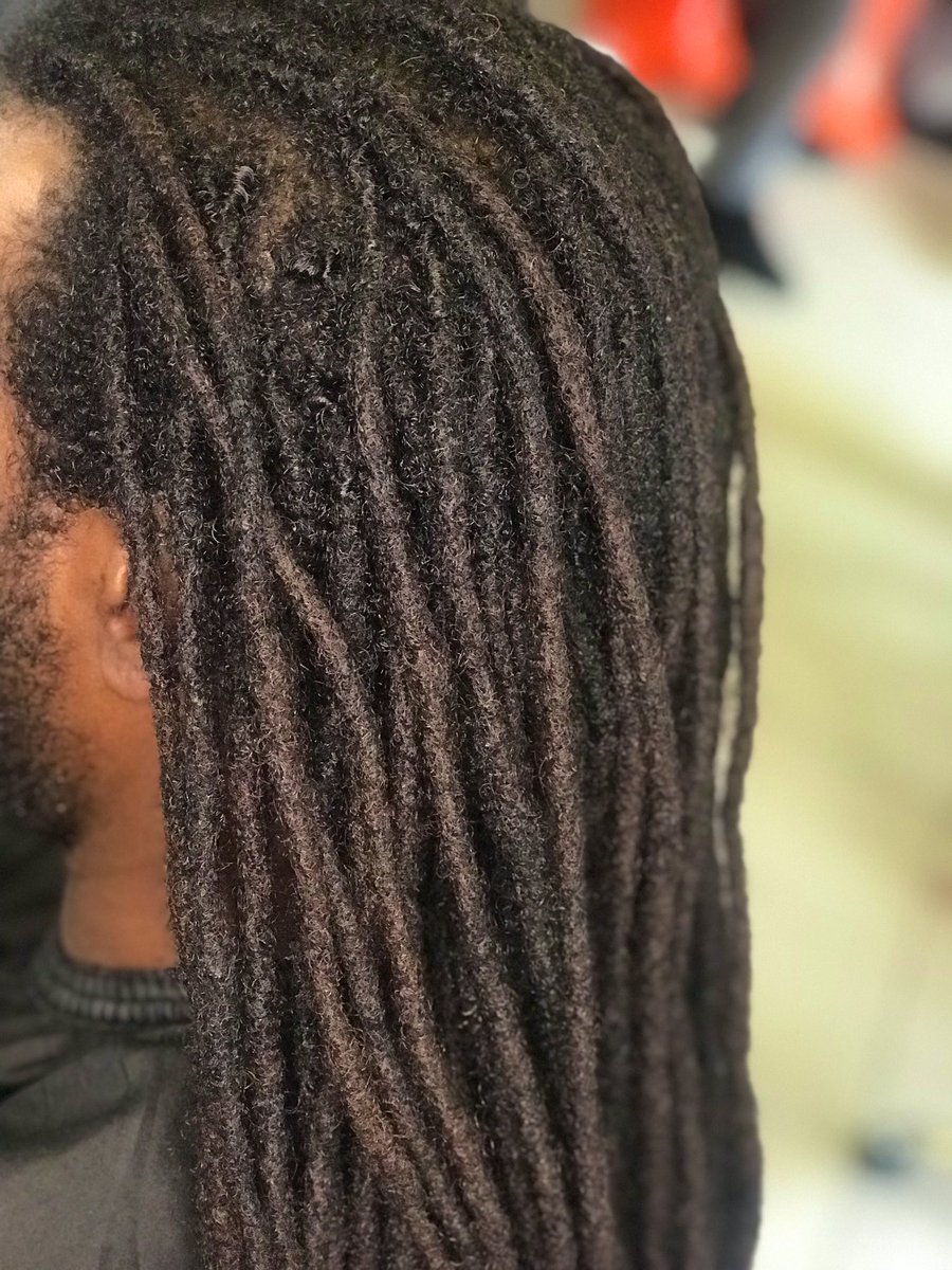 NobiLocs's tweet photo. Before The Retouch #Locks #Dreadlocks #kinshasa https://t.co/8Dw0uJOUB5