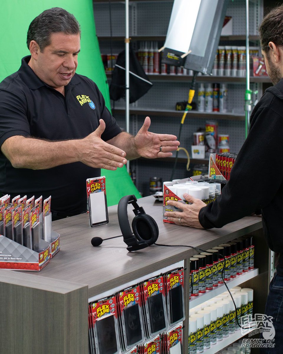 GetFlexSeal's tweet image. Have you tried Flex Minis yet? They&apos;re frickin&apos; adorable! 😍😍😍

#PhilSwift