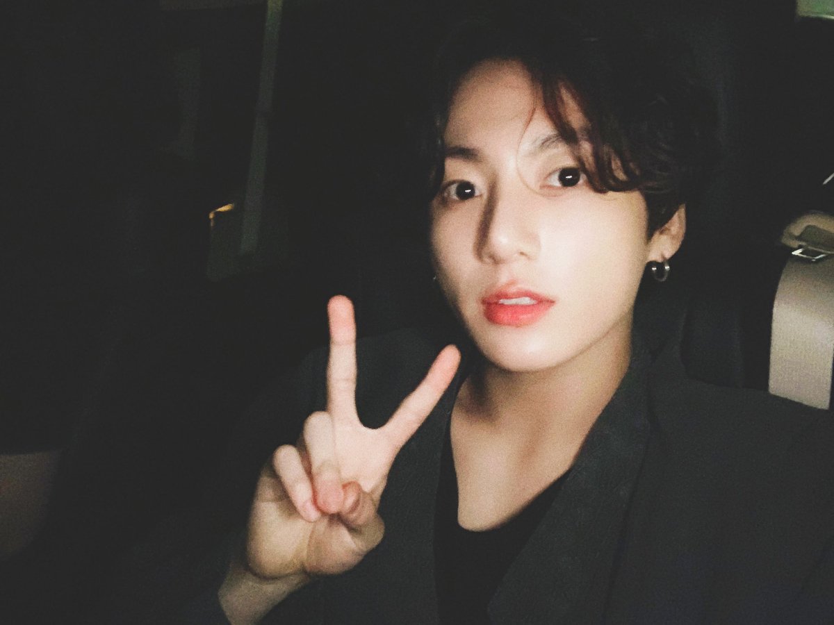 Quyn87533785's tweet photo. #KCAMexico #BTS #ARMY @BTS_twt  
an nhon~~ https://t.co/Dl3csq7WWH