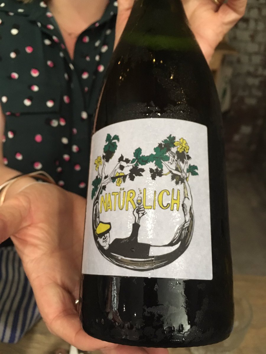 It’s wine o’clock 🥂 grab a glass from the fab Isca wines at <a href="/FSCMCR/">Fairfield Social Club</a>