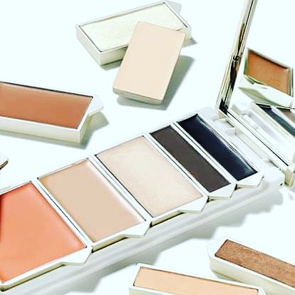 1 to 1s available throughout the summer. If you would like to know more about the #tropicskincare make-up that was featured on #ThisMorning, drop me a line to arrange an appointment 💚
#naturalcolours #vegan #beautywithpurpose #greenbeauty