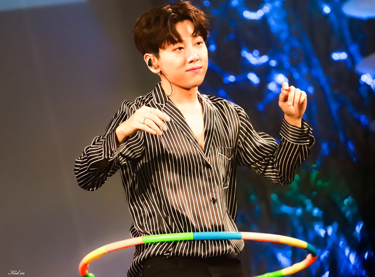 kid_roh's tweet photo. 190303
ROH TAE HYUN 2nd FANMEETING IN JAPAN

오사카 2부 팬미팅

#노태현 #태현 #ノテヒョン #ノテ #ROHTAEHYUN #TAEHYUN 
#팬미팅 #HOTSHOT #핫샷 https://t.co/N0ayxo6XAg