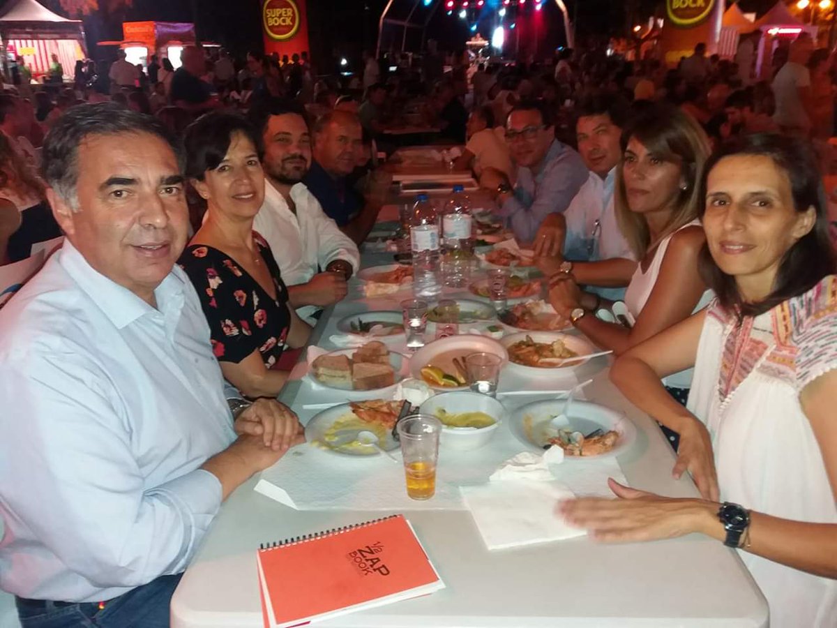 PSAlgarve's tweet photo. LEGISLATIVAS 2019 | Primeiro banho multidão para candidatos a deputados do @psocialista pelo #ALGARVE na FESTA DA RIA FORMOSA, em #Faro. Estamos #PrestarContas aos Algarvios do que #CUMPRIMOS!
#AlgarveMelhor #AlgarveParaTodos https://t.co/ZO5PaiqyyH