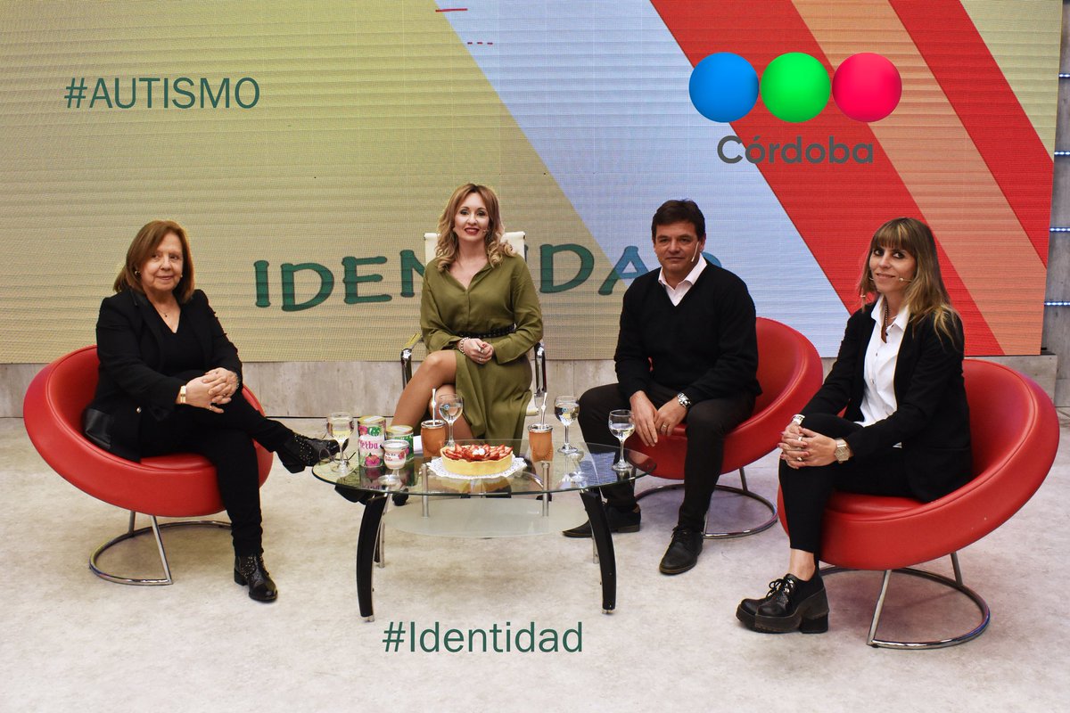 Identidad tweet media