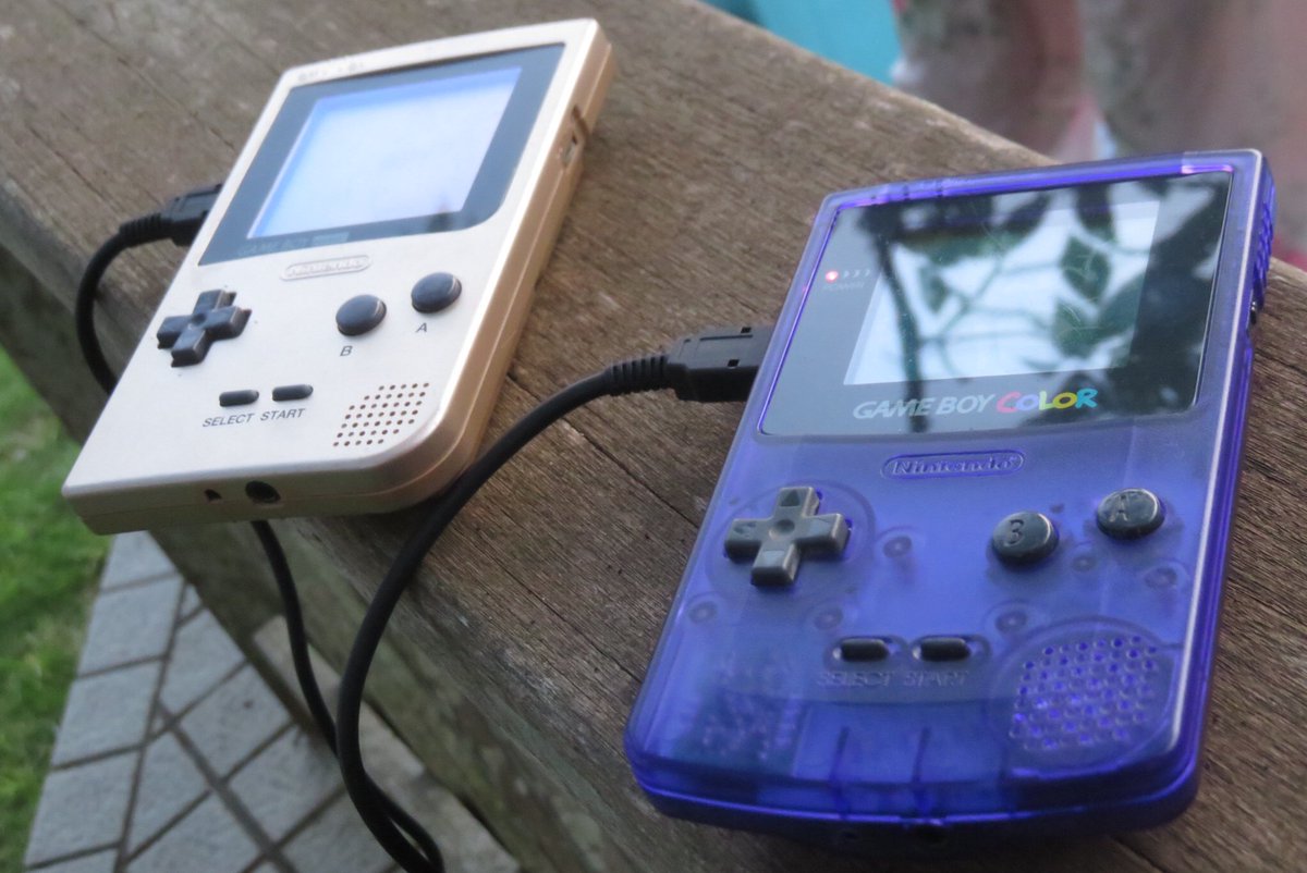 𝖲𝖧𝟤𝟪𝟣𝖯 通信ケーブル使ったら縄文人 ゲームボーイカラー ミッドナイトブルー トイザラス限定色 所有 Ara San 05 ゲームボーイポケット 金 所有 Dmg351 ワシ 通信ケーブル現役勢 W