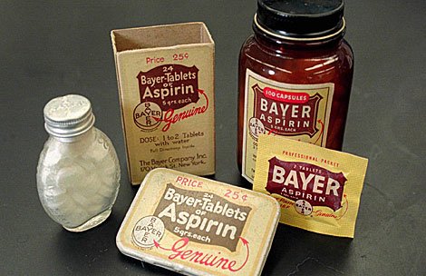 mhistoriacat's tweet photo. #taldiacomavui de 1897 Felix Hoffmann va sintetitzar l'àcid acetilsalicílic #AAS als laboratoris @Bayer #Aspirina https://t.co/mO2dYUfunc
