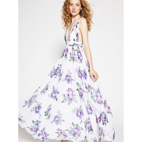 parlor1's tweet photo. So good I had to share! Check out all the items I'm loving on @Poshmarkapp from @clark_debora @LiliaDiscount #poshmark #fashion #style #shopmycloset #freepeople #rebeccataylor #blackswan: https://t.co/Ry7kz9agO3 https://t.co/Y24dahPab4