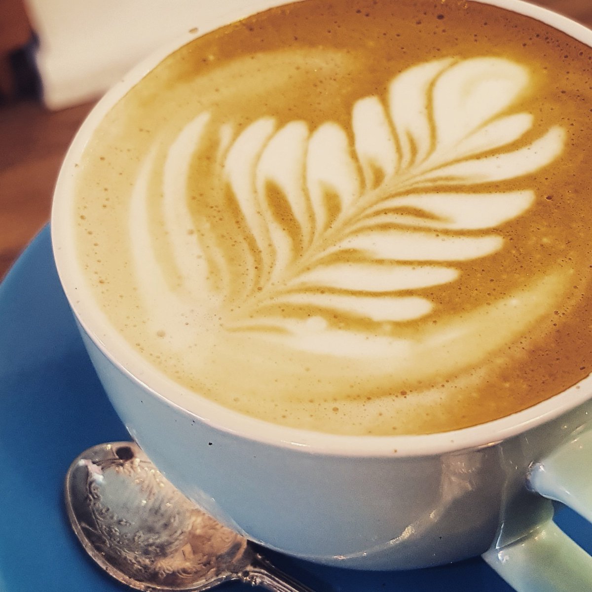 Saturday mornings never tasted so good! 

#wirralcoffee #latteart #saturday #morningcoffee