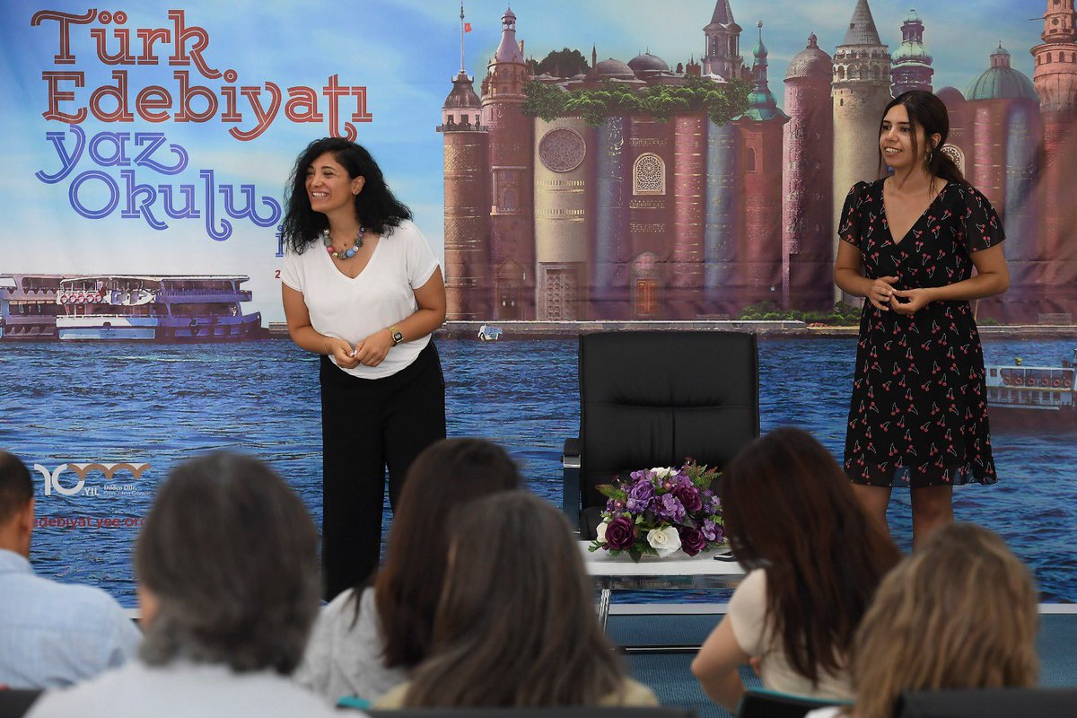 yeeorgtr's tweet photo. Bugün Karin Tellioğlu ve Nazlıcan Kabataş'ı #YunusEmreEnstitüsü'nde ağırlıyoruz. #TürkEdebiyatıYazOkulu öğrencileriyle "Dünya telif pazarında çevirmenlerin gücü ve #TEDA'nın etkisi" üzerine bir sohbet gerçekleştiriyoruz. https://t.co/0dq5geKIwq