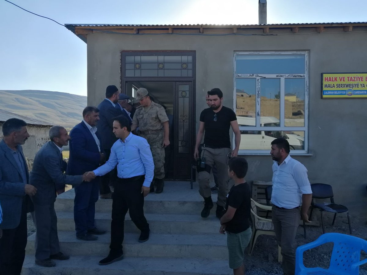 Kaymakamımız <a href="/tekindundar/">Tekin Dündar</a> beraberinde İlçe Jandarma Komutanı Mehmet Ece, İlçe Emniyet Müdürü Korkmaz Polat ve İlçe Müftü v. Fecri Han ile İncealan, Salahane ve Yukarısağmalı mahallelerinde vefat eden vatandaşlarımızın ailelerine taziye ziyaretinde bulunarak, başsağlığı dilediler.