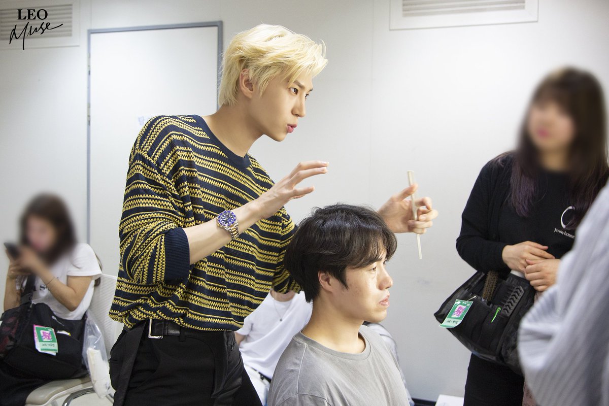 taek18plus's tweet photo. This is how active Taek has become after Hakyeon enlisted 

in men hunting 
#nsfwVIXX #babyTaek https://t.co/ONRKXHBRbe