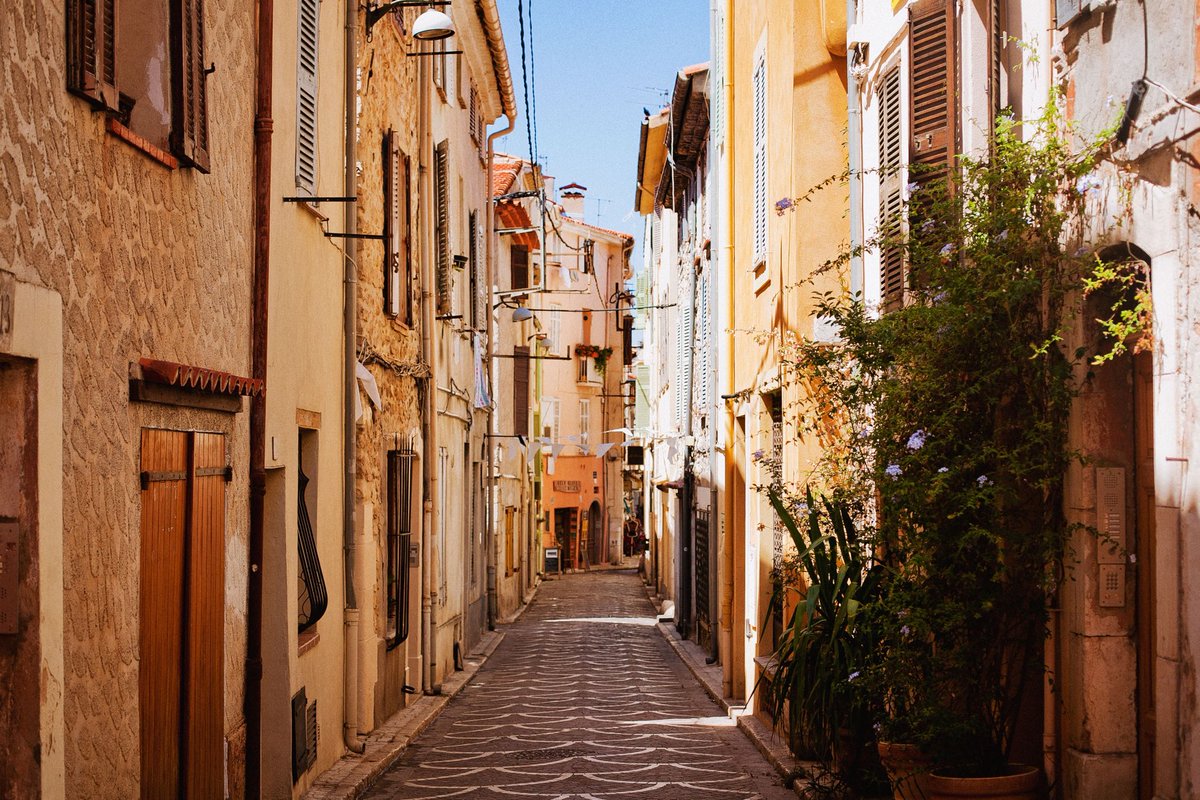 公式 旅らびcom 世界の絶景まとめ アンティーブ の風景 フランス 南フランスの地中海に面した観光地で 有名なカンヌとニースの間に在る美しい都市 多くの観光客がバカンスに訪れるお洒落な街としても有名です 旅らび Tabirabbi Travel 公式 旅らびcom 世界の絶景まとめ アンティーブ の風景 フランス 南フランスの地中海に面した観光地で 有名なカンヌとニースの間に在る美しい都市 多くの観光客がバカンスに訪れるお洒落な街としても有名です 旅らび Tabirabbi Travel