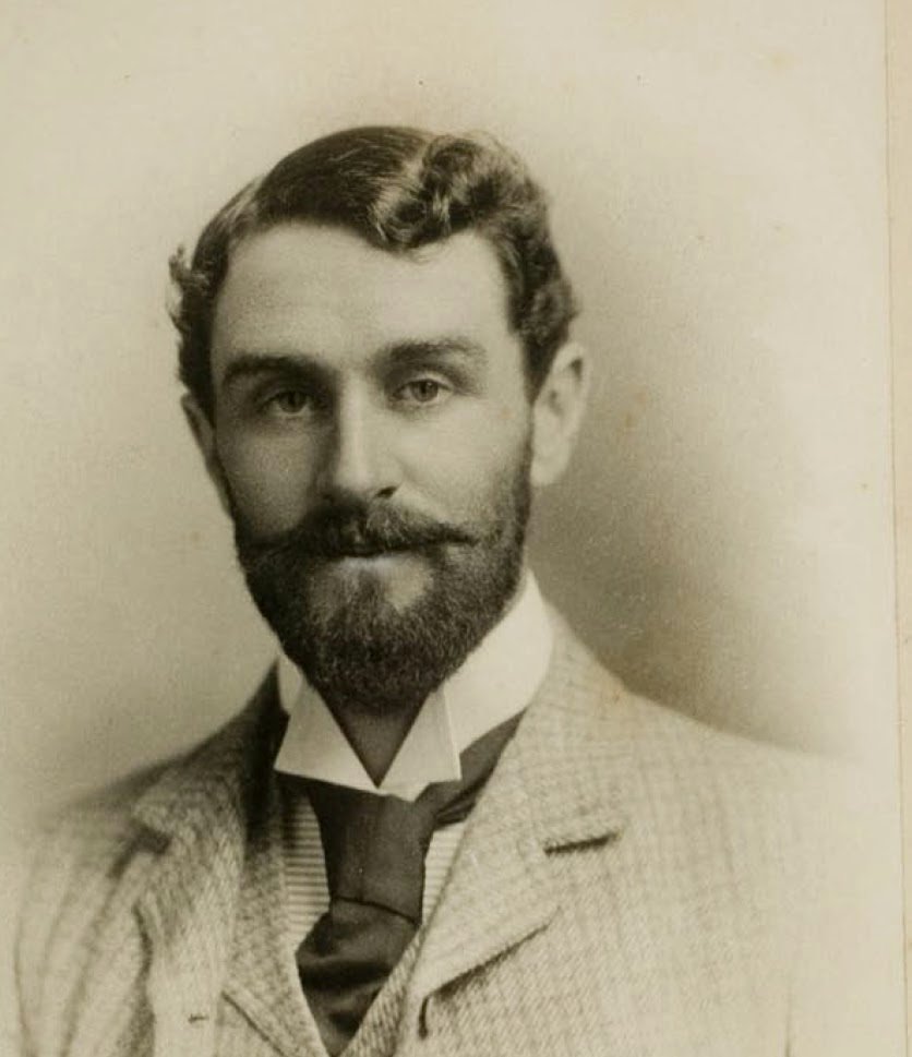 irelandbattles's tweet image. #OnThisDay 1916 Roger Casement was hanged for High Treason in Pentonville Prison, London. Casement was arrested for gun smuggling for the rebels for the Easter Rising. He was the last of the 1916 leaders to be executed. His remains were repatriated in 1965.
#Ireland #History