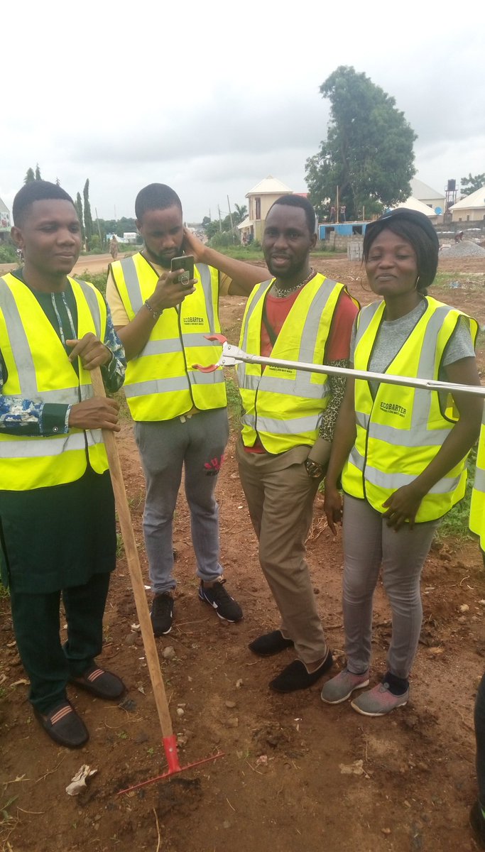 Omohjunior's tweet photo. @EcoBarter #Kujecleanup , Environmentalist..... https://t.co/SN6BquMRBn