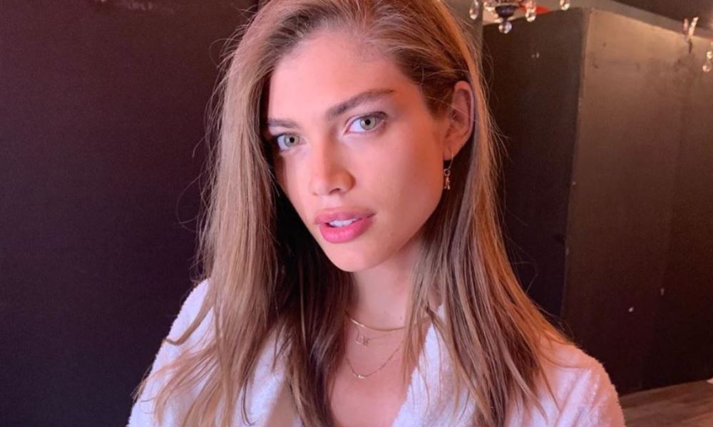 Valentina Sampaio, premier mannequin trans à rejoindre la marque de lingerie Victoria's Secret people.bfmtv.com/mode/valentina…