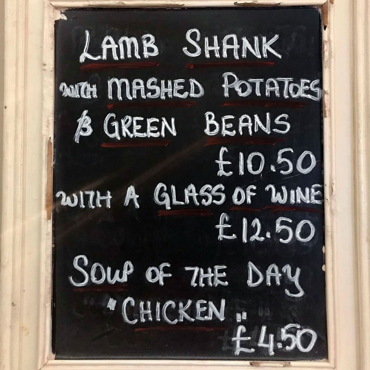 BigBreakfastBec's tweet photo. Today's special: lamb shank with  mashed potatoes &amp; green beans only £10.50. Enjoy it with a glass of #wine for £12.50. Our #soup of the day "chicken" at £4.50.
#special #lunch #beckenham #bromley #saturday #weekend
https://t.co/KhPkhwUJuf https://t.co/3n20OKTCNt
