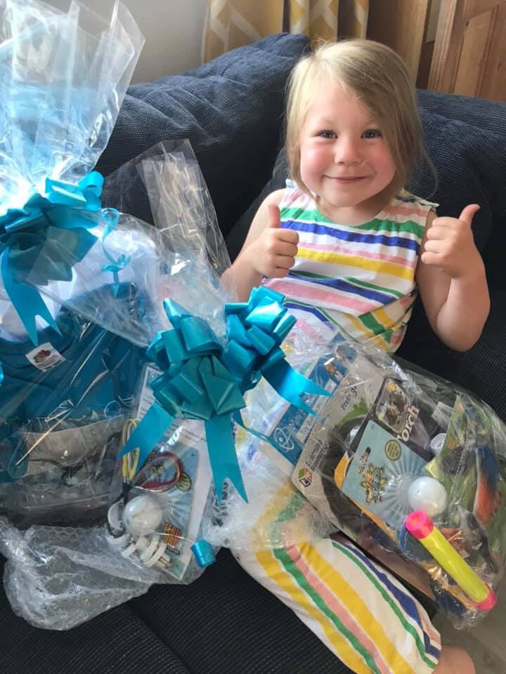 MiniProfessorUK's tweet photo. Two very happy competition winners 🥰 #MiniPUKSA https://t.co/PTUWRapgfX