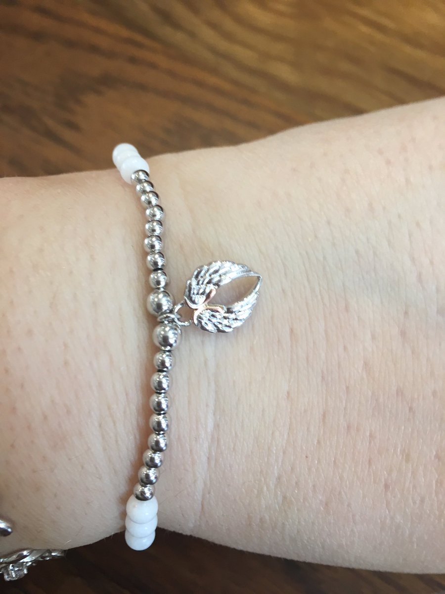 MichelleMcB1's tweet photo. Got my beautiful angel wings back on my wrist where they belong after repair. Thank you @Clogau #Llandudno for sorting out the repair so quickly. #FabCustomerService. https://t.co/Dt5ApAC3Z6