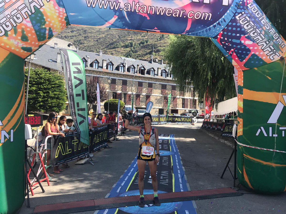 1a noia de la Skyrace Valls d'Àneu a meta!

Núria Hospital 🥇