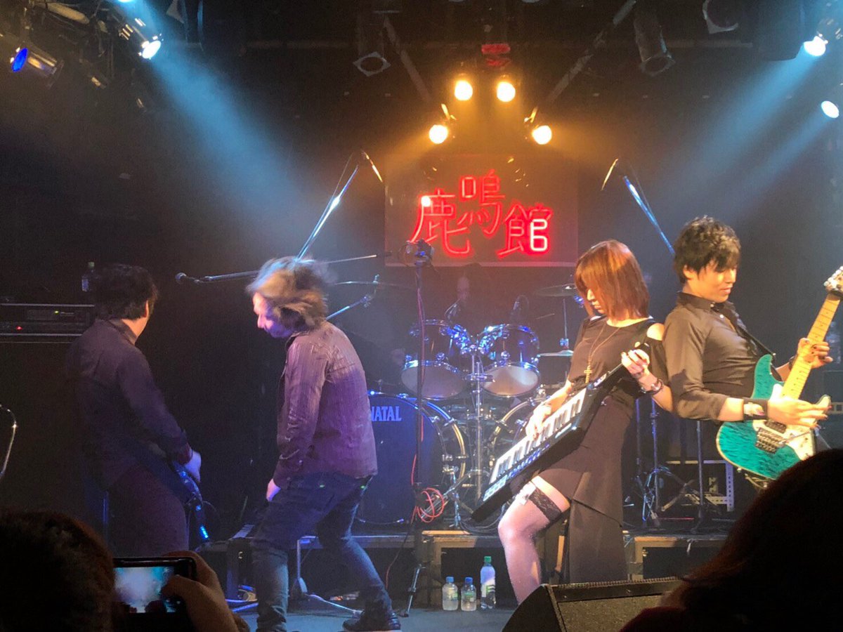 inocho_5st_bass's tweet photo. Orlean's Devil
(Janne Da Arc COPY BAND)
VOCALS : miya
@miya_voice_BxC
GUITAR : yukky
@robert_yukky
BASS : INO
@inocho_5st_bass
DRUMS : MAtsuDo
@hate427
KEYBOARDS : Yu-korin
@tiptoe_cat
#JanneDaArc
#OrleansDevil
#AARFES https://t.co/4XBrYHkVkQ