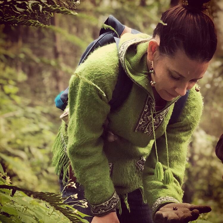 Happy birthday to this nature loving human evangeline lilly, i hope the world gives you as much love as you give it 