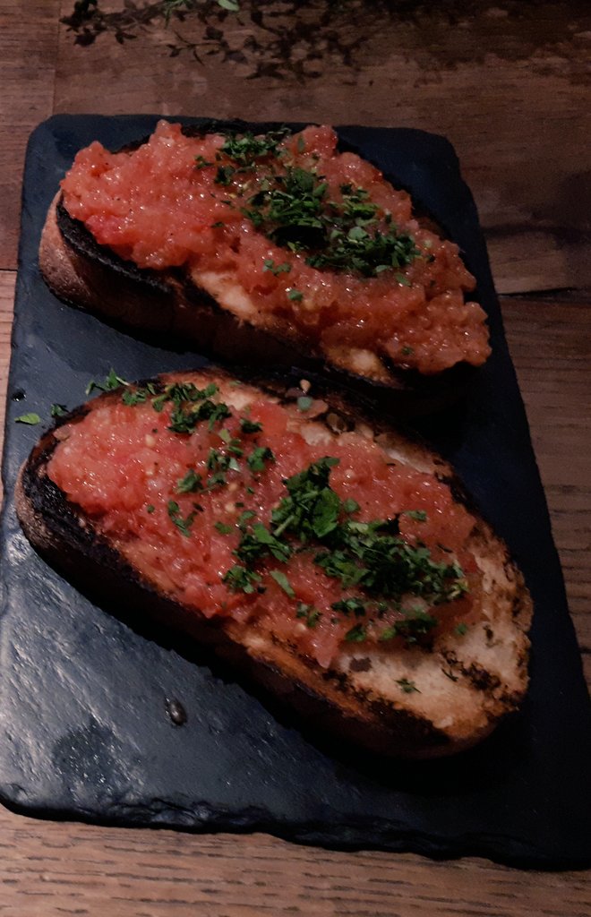 Always a fun atmosphere <a href="/DehesaSoho/">DEHESA</a>
#CarnabyStreet #Soho #London