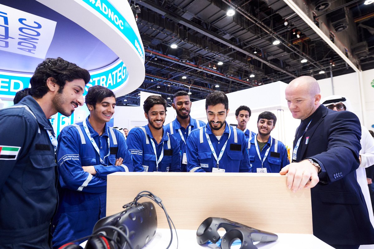 ADNOCGroup's tweet photo. لم يتبقى سوى 100 يوم فقط على انطلاق معرض ومؤتمر أبوظبي الدولي للبترول #أديبك2019!
نتطلع للحديث حول برنامج "النفط والغاز 4.0"، والذي يسلّط الضوء على التحولات التي تعزز دخولنا العصر الصناعي الرابع من خلال التكنولوجيا وتنمية ودعم المواهب والريادة في البيئة وتأسيس شراكات مميزة. https://t.co/08wJFLKmwZ