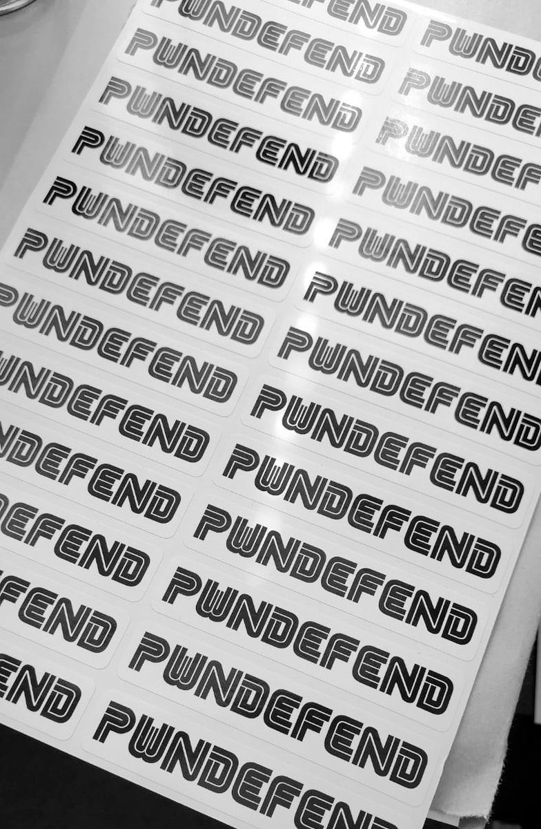 UK_Daniel_Card's tweet photo. Little robot frend we haz stickers!!! @pwnDefend #cyber #StickersAreLife https://t.co/UU5HaXBr1K