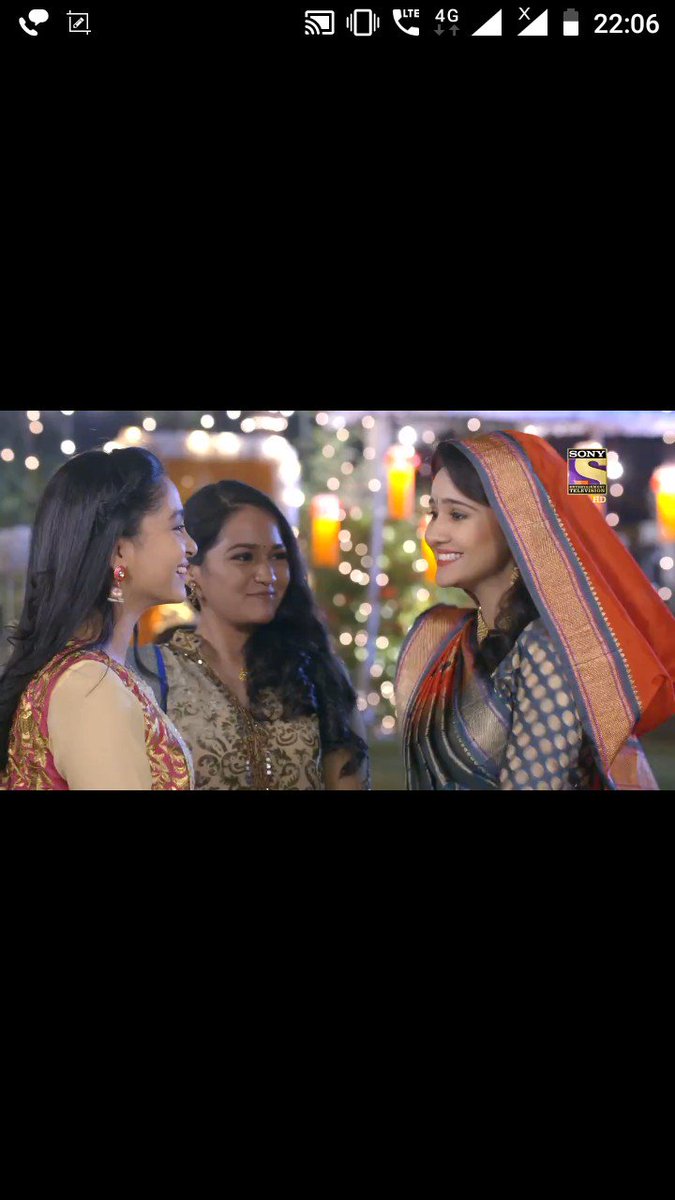 being_fangirl's tweet photo. ITV will witness many iconic platonic bonds between brothers or friends.
But , a passionate friendship like never before and that too between girls.
ITV couldn't and can never recreate such a bond.
#SwaPreeNa remains the underrated unbeatable.
#YehUnDinonKiBaatHai https://t.co/ouUgNYPIZL