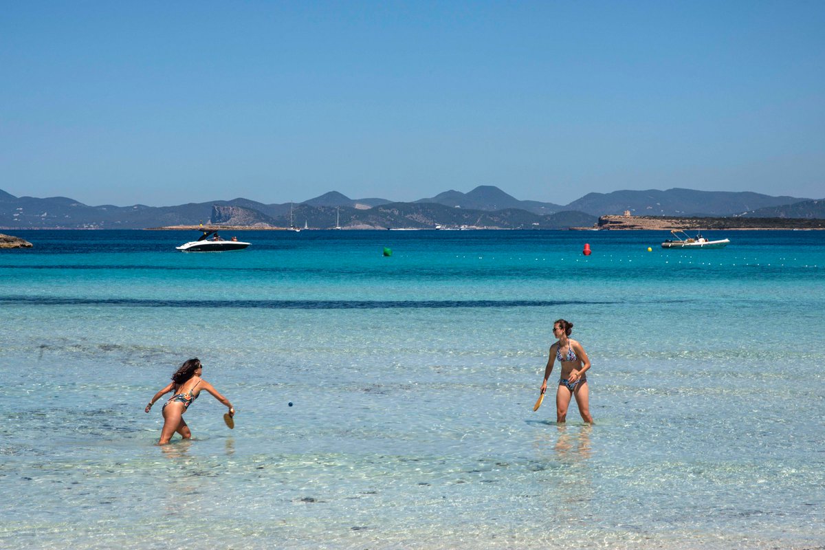 MedPitiusa's tweet photo. Le spiagge preferite di #Formentera secondo @ GuiaRepsol 💦⛱
https://t.co/wACrN0kd6c https://t.co/Z9dCWWf4q4