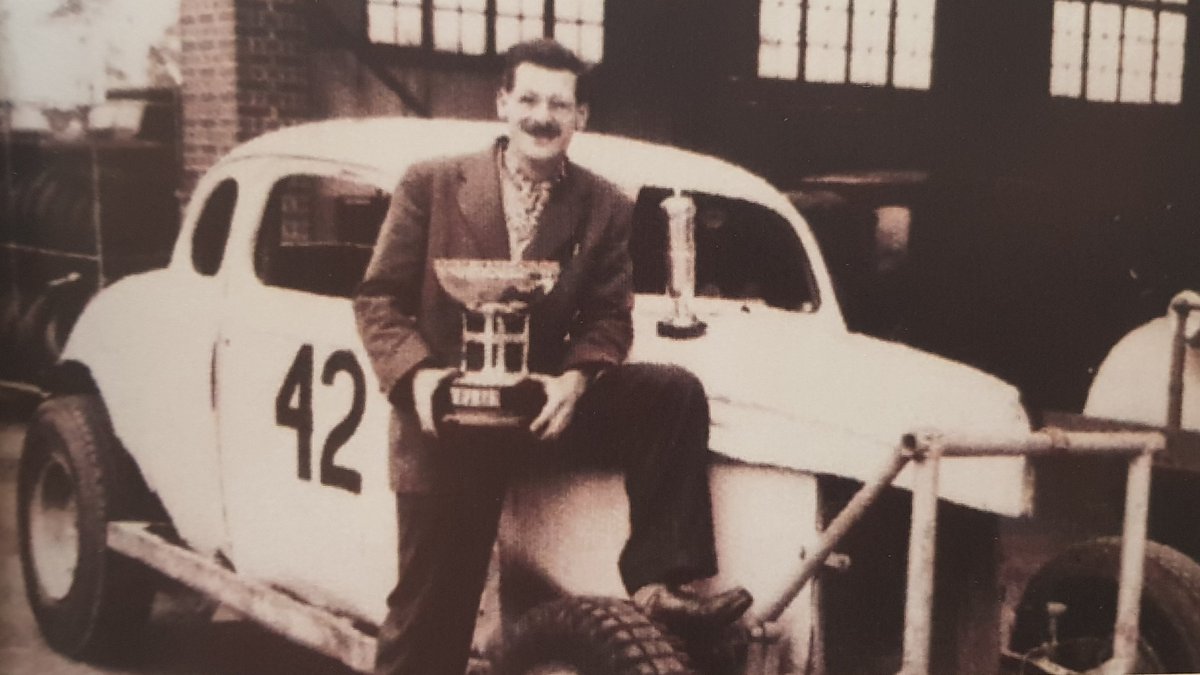 trackstaruk's tweet photo. 2019 BriSCA F1 Stock Car, Autotech Recruit World Final Countdown:
We are, 1957 World Champion, Aubrey Leighton (42) days away!
#42DaysToGo
#WorldFinalCountdown
#14thSeptember2019
#AdrianFluxArena
#KingsLynn
#AutoTechRecruit
Credit the photographer unknown https://t.co/LA80PuklYw