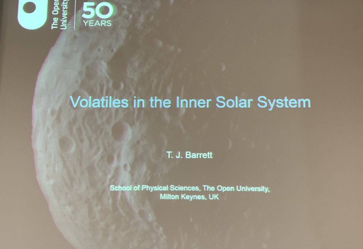 OpenUniGeolSoc's tweet photo. Absolutely awesome to have @ThomasJ_Barrett giving an amazing talk on Volatiles in the Inner Solar System. @OpenUniversity @OU_SPS @OU_EEE @S209geology @S309geology @BGSEarthwise @GeolAssoc @GeolAssoc @NASA @geologyshop @BritGeoGlobal #OUGS47 #Geology https://t.co/aewwr2wo84