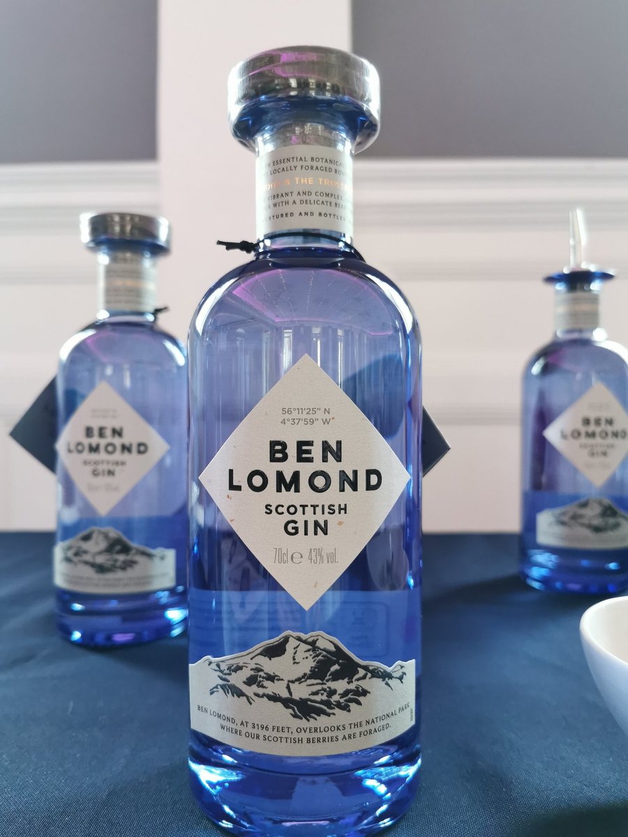 Whisky_fiona's tweet photo. All set for #ginfall at #thetontinehotelgreenock with our amazing #benlomondgin @LochLomondMalts
#benlomondgin #beinspired #lochlomondwhiskies #gin #scottishgin #londondry #ginfall #sunshine #refresh https://t.co/1oVkdzLcfa