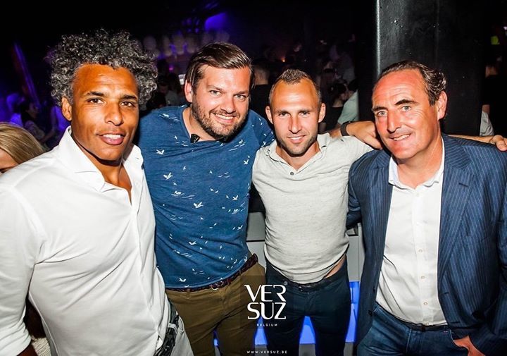 DidierV_Versuz's tweet photo. Twee weken geleden waren deze voetballegendes te gast. 1 voor 1 topmensen.
#Versuz #Nightlife #vip #soccer #benefitgame #iwork4versuz #cu2night https://t.co/b2wg6m4tXr
