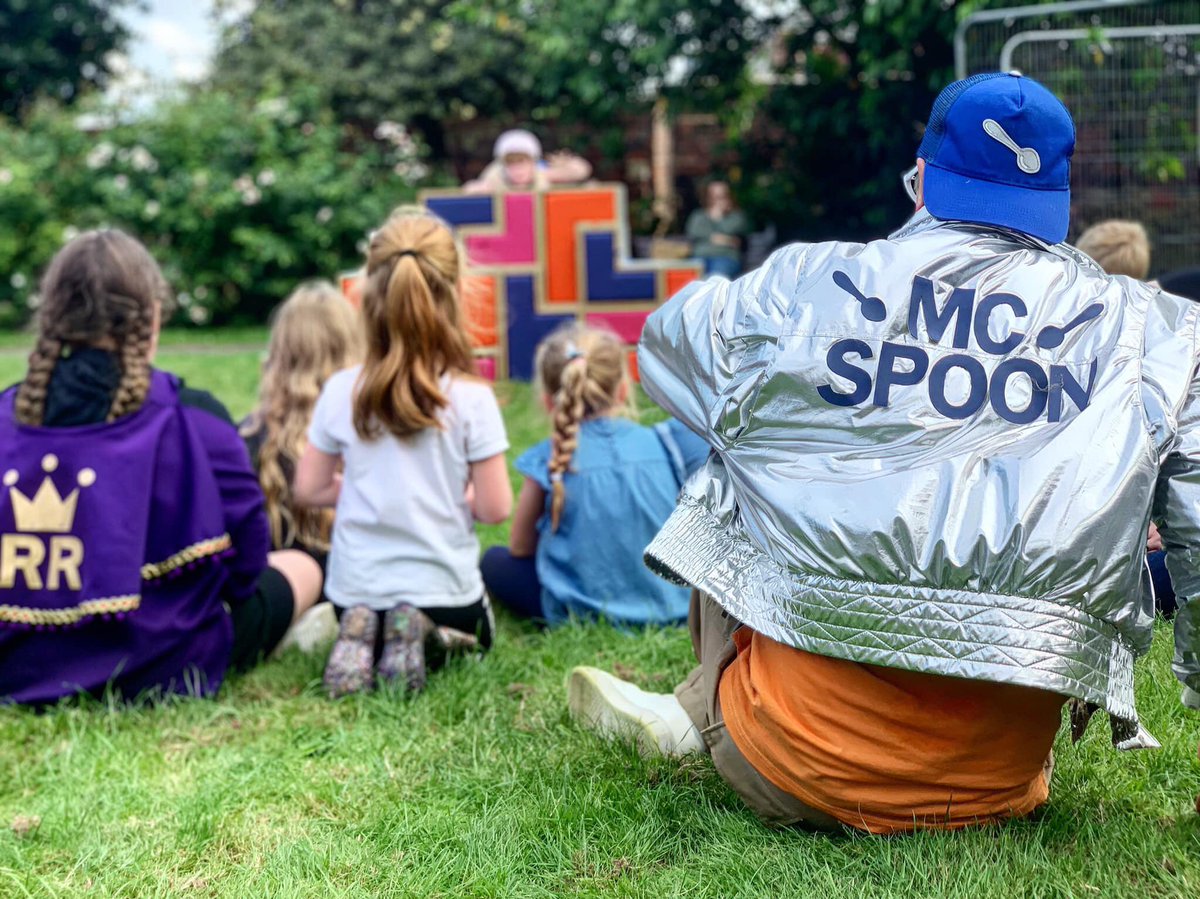 FullyBookedNow's tweet photo. Thanks for a fantastic Friday @SIRF_Stockton π₯³ We loved performing Once Upon a Wall in the beautiful Parish Gardens π So exited to see some shows today, then weβre back in the gardens on Sunday for two more performances at 2:30 and 4:15 #OnceUponAWall https://t.co/4QRdG0fAL6
